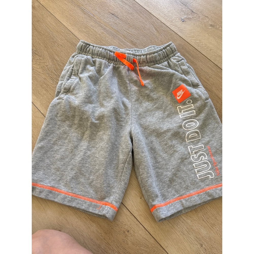 Kids nike shorts size large